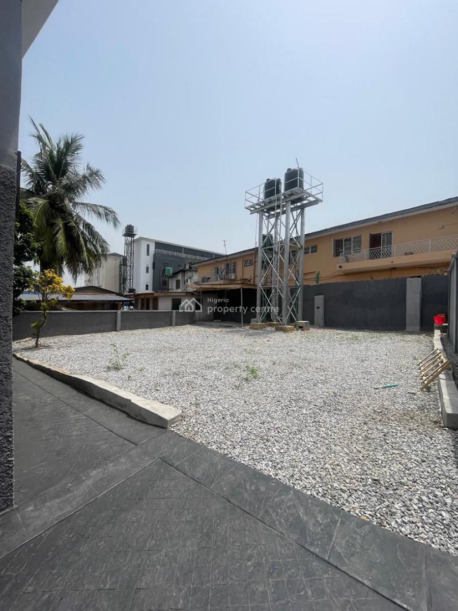 Two Bedroom Flat* (upstairs) a Spacious Two Bedroom Flat  Re 5.5m Pe, Shomolu, Lagos, Flat / Apartment for Rent