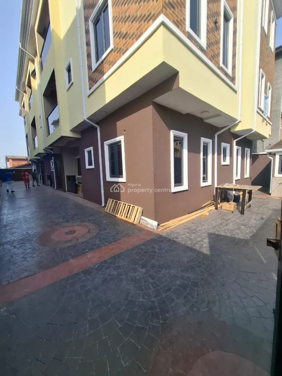 Two Bedroom Flat* (upstairs) a Spacious Two Bedroom Flat, Shomolu, Lagos, Flat / Apartment for Rent
