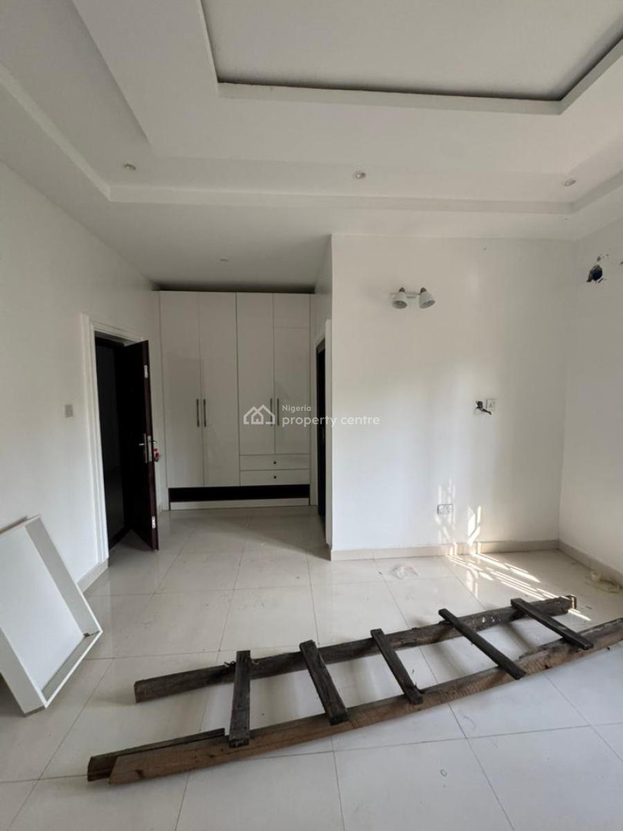 Serviced and Newly Renovated 3 Bedrooms Apartment, Jabi, Abuja, Flat / Apartment for Rent