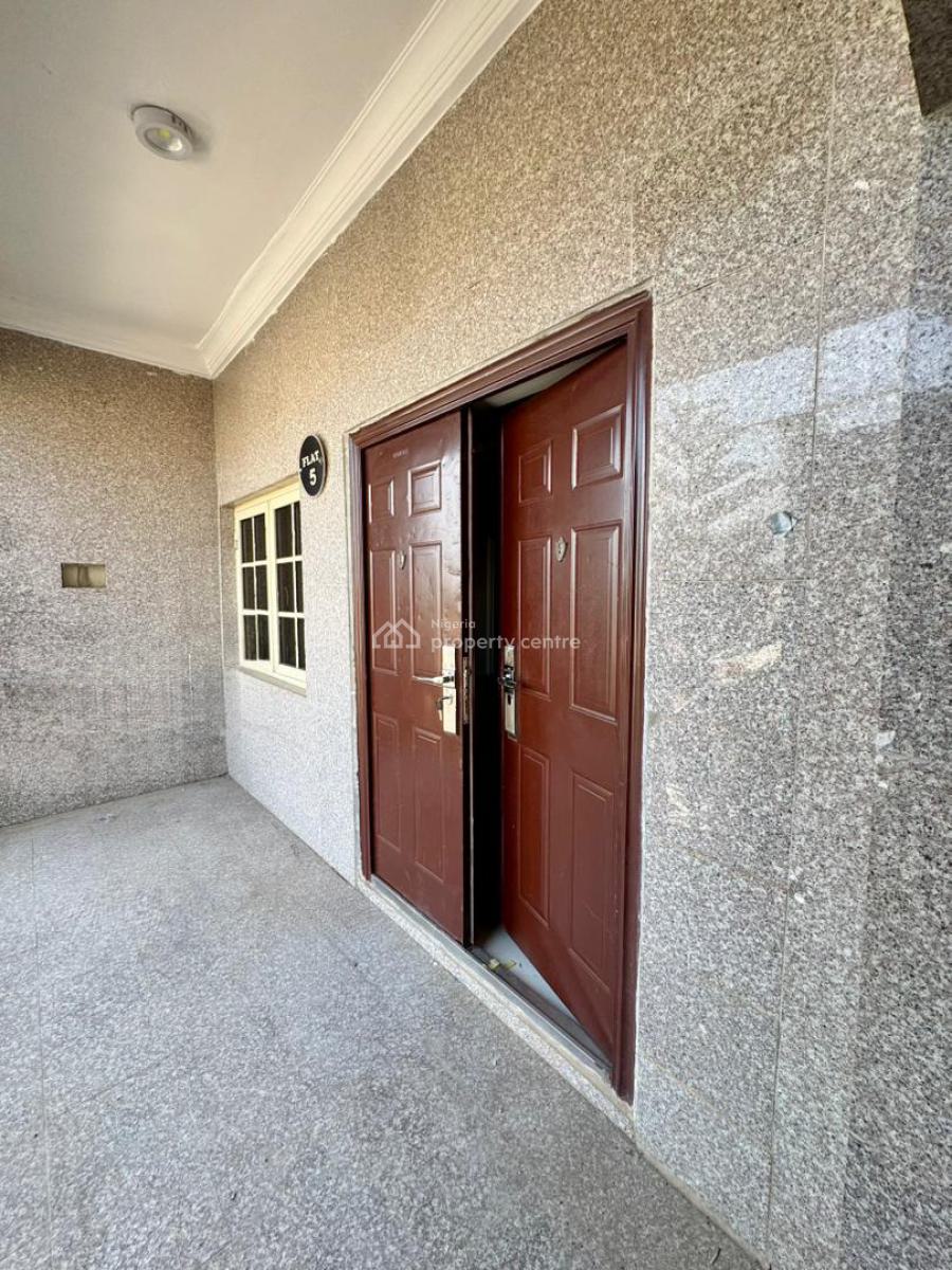 Serviced and Newly Renovated 3 Bedrooms Apartment, Jabi, Abuja, Flat / Apartment for Rent