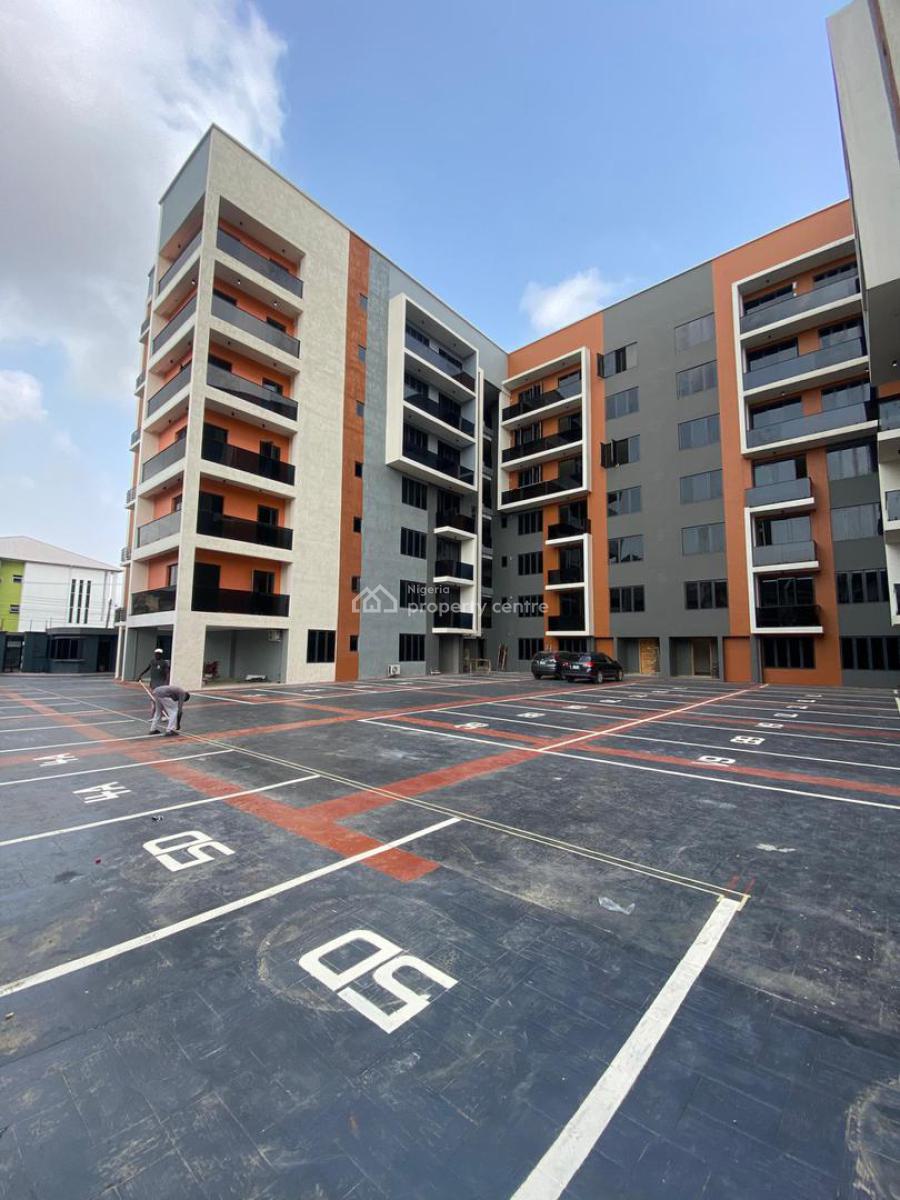 3 Bedroom Apartment with Gym, Swimming Pool and Elevator, Lekki Phase 1, Lekki, Lagos, Flat / Apartment for Rent