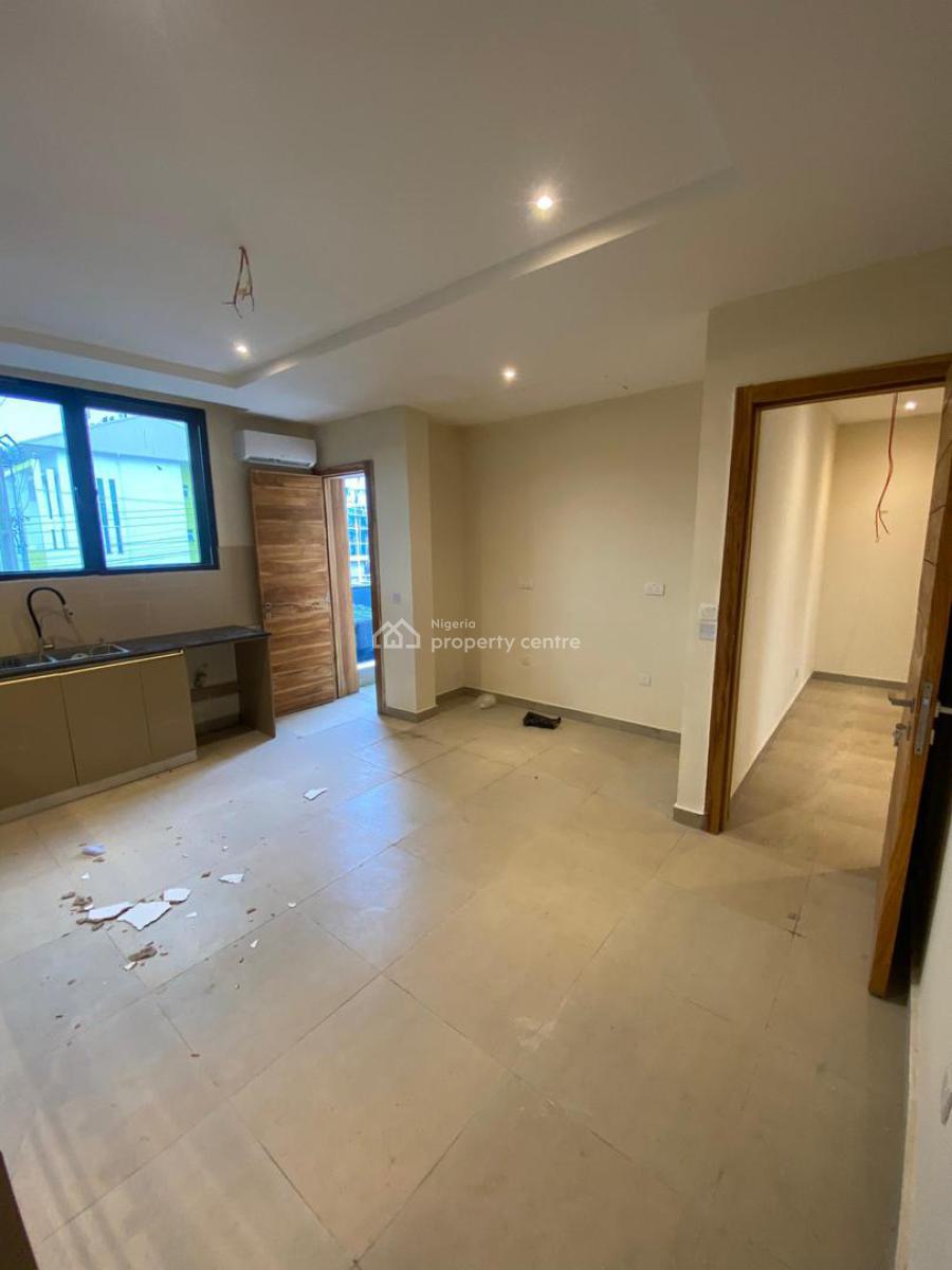 3 Bedroom Apartment with Gym, Swimming Pool and Elevator, Lekki Phase 1, Lekki, Lagos, Flat / Apartment for Rent