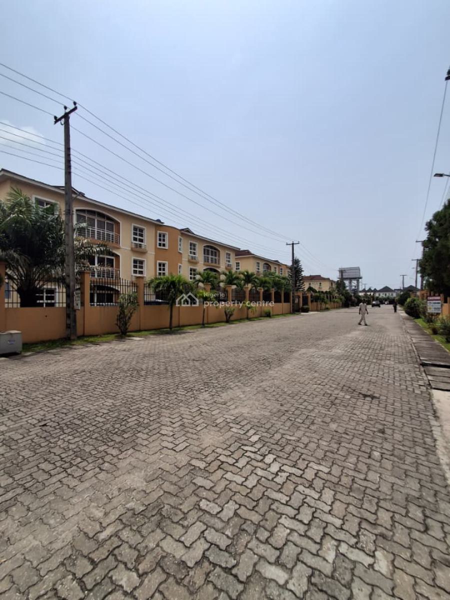 3 Bedroom Apartment, Osapa, Lekki, Lagos, Flat / Apartment for Rent
