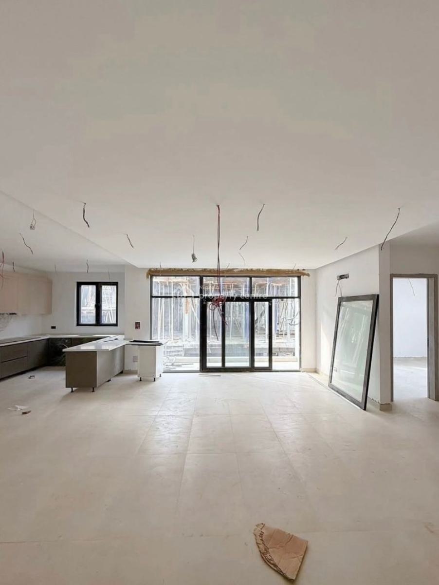 Newly Built Serviced 2 Bedroom Apartment, Lekki Phase 1 Lagos, Lekki, Lagos, Block of Flats for Sale