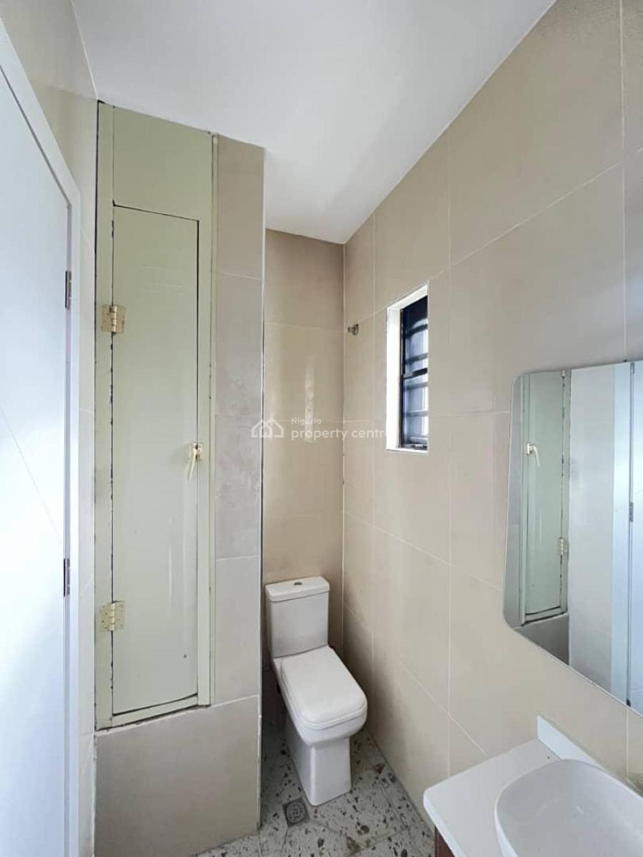 2 Bedroom Apartment with Gym, Swimming Pool and Elevator, Lekki Phase 1, Lekki, Lagos, Flat / Apartment for Sale