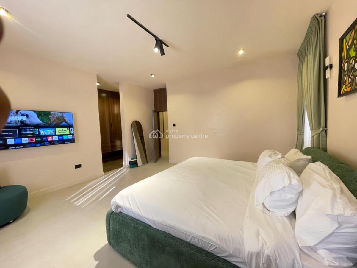 Luxury Super Spacious 3 Bedroom Apartment with Snooker Board and Pool., Lekki Phase 1, Lekki, Lagos, Flat / Apartment Short Let