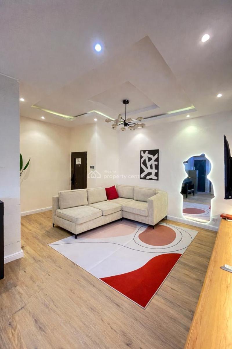 Luxury Super Spacious 3 Bedroom Apartment with Snooker Board and Pool., Lekki Phase 1, Lekki, Lagos, Flat / Apartment Short Let