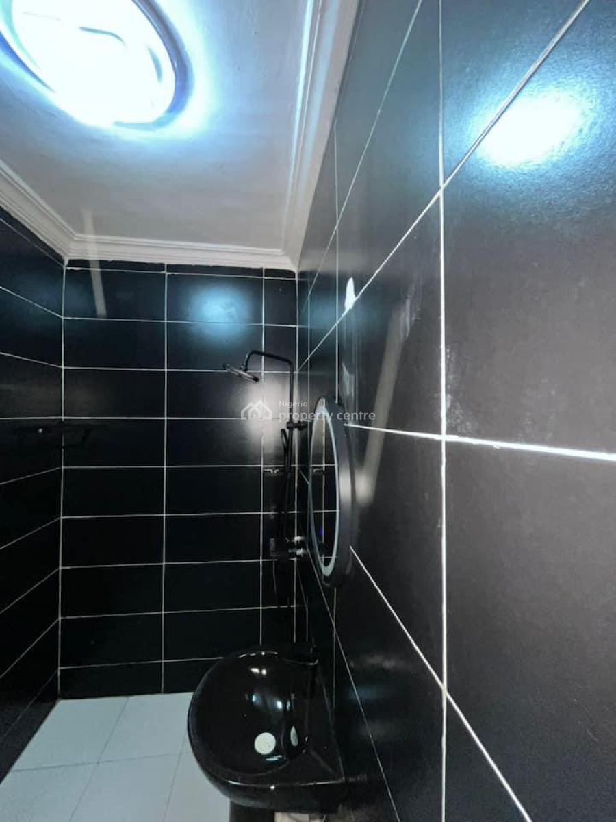 2 Bedroom Apartment with Movable Tv, Ps5, Bathtub and Balcony Other to, Victoria Island (vi), Lagos, Flat / Apartment Short Let