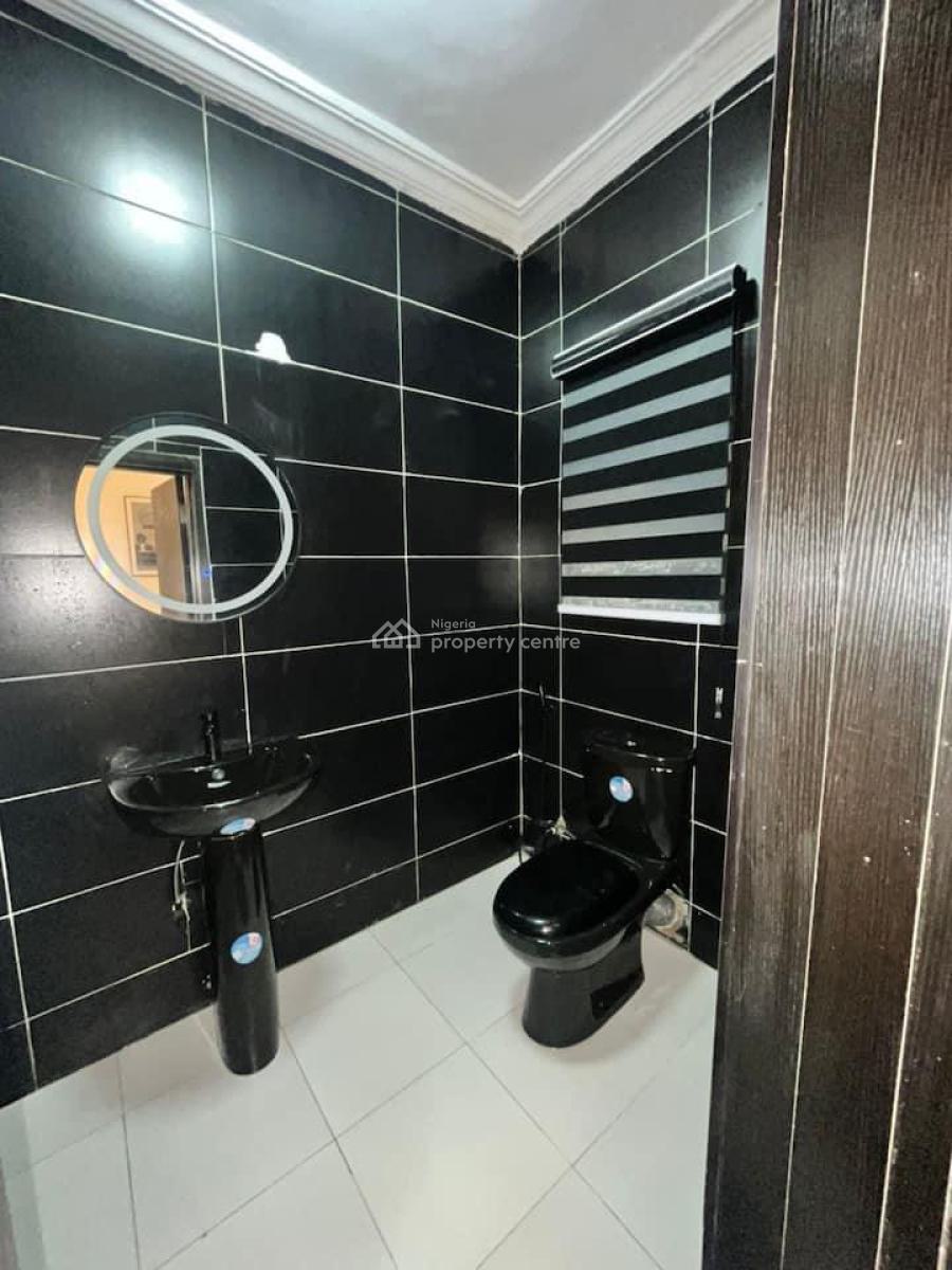 2 Bedroom Apartment with Movable Tv, Ps5, Bathtub and Balcony Other to, Victoria Island (vi), Lagos, Flat / Apartment Short Let