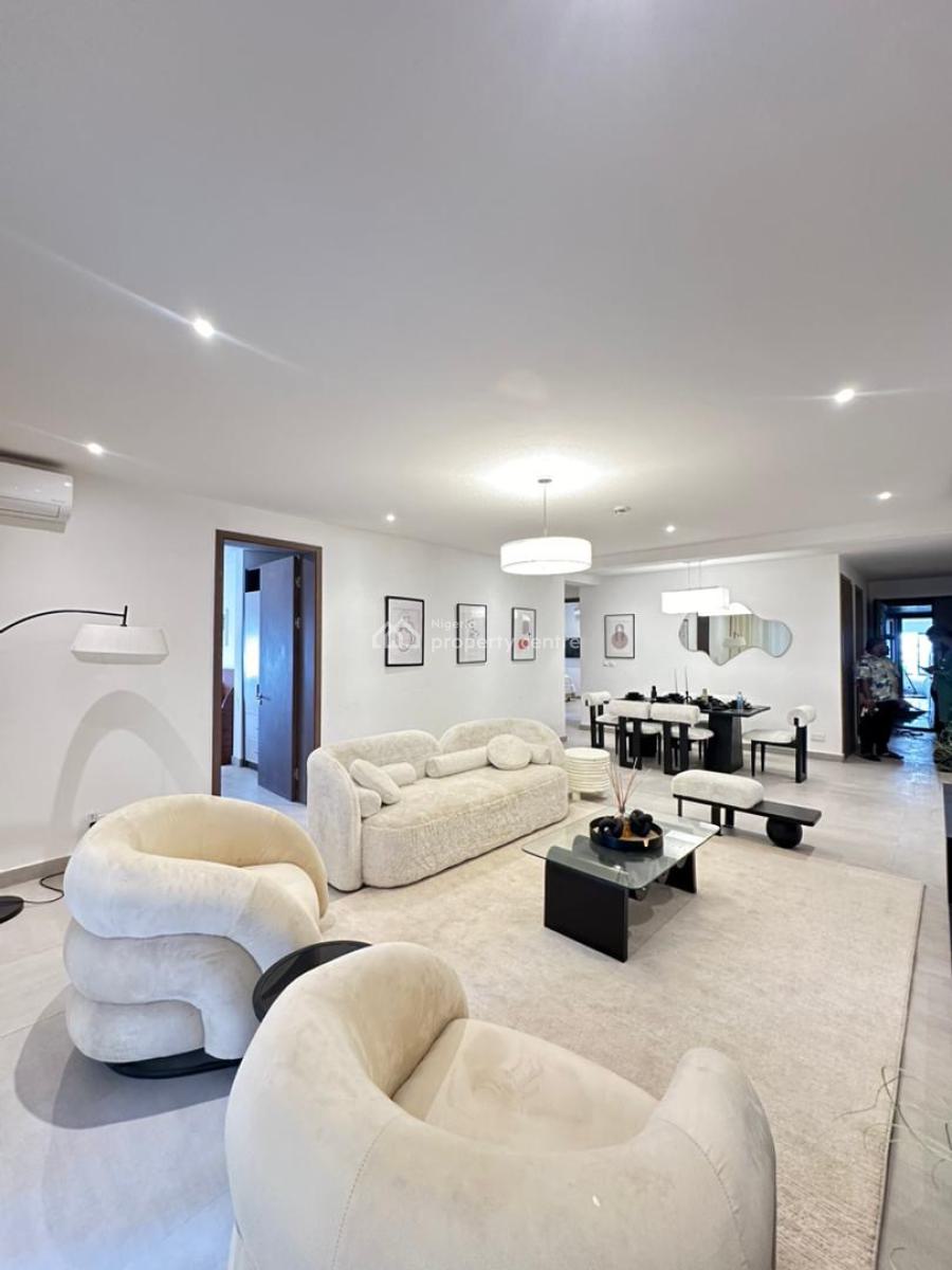 Spacious 3 Bedroom Apartment, Lekki Phase 1, Lekki, Lagos, Flat / Apartment for Sale