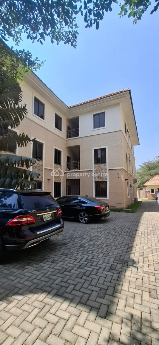 Standard 3 Bedroom Apartment with Bq, Guzape District, Abuja, Flat / Apartment for Sale
