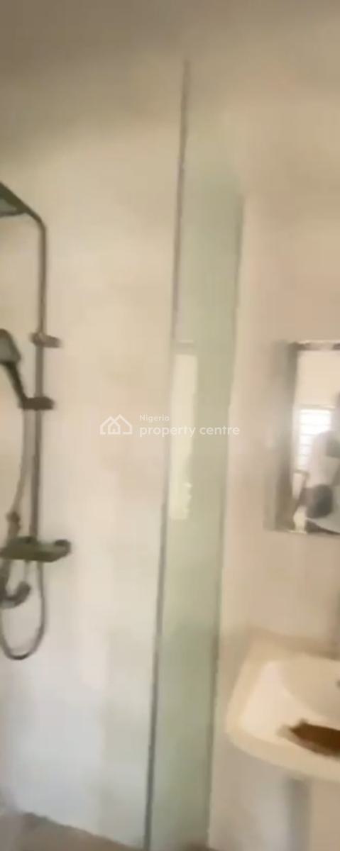 Clean Brand New Spacious 1bedroom Flat,2toilet, Tarred Rd, By Roundabout, Galadimawa, Abuja, Flat / Apartment for Rent