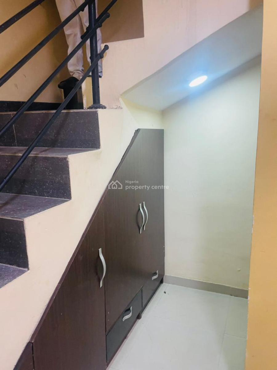 3 Bedroom Terrace Duplex with Bq in a Serviced Estate, Osapa, Lekki, Lagos, Terraced Duplex for Sale