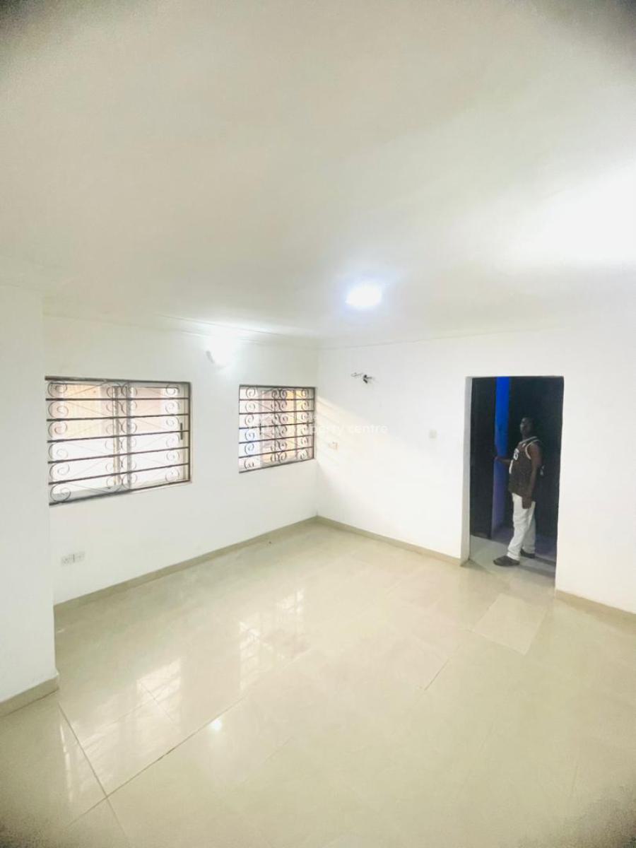 3 Bedroom Terrace Duplex with Bq in a Serviced Estate, Osapa, Lekki, Lagos, Terraced Duplex for Sale