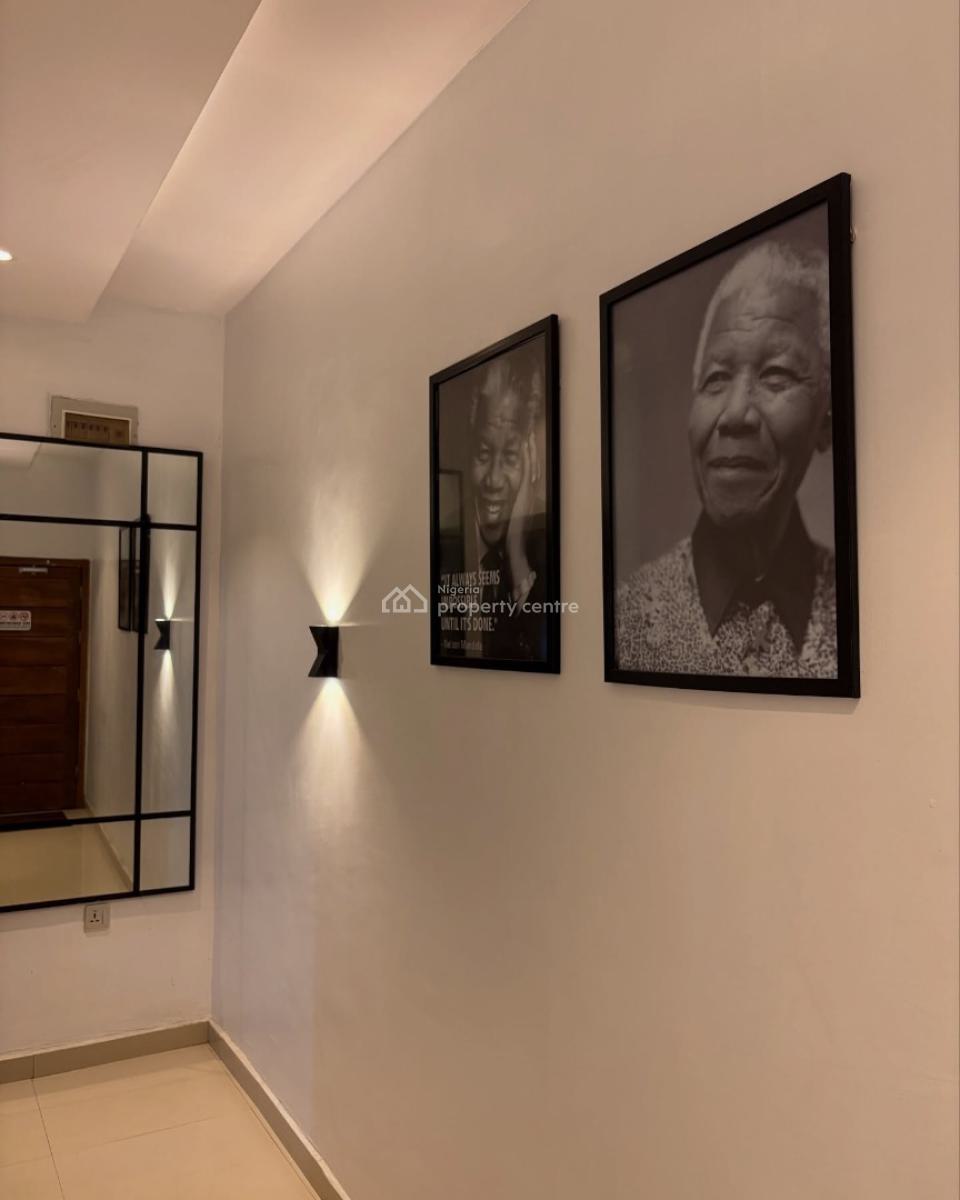 Scav D4 X Spacious 1bedroom Apartment, Airport Road, Ikeja, Lagos, Flat / Apartment Short Let