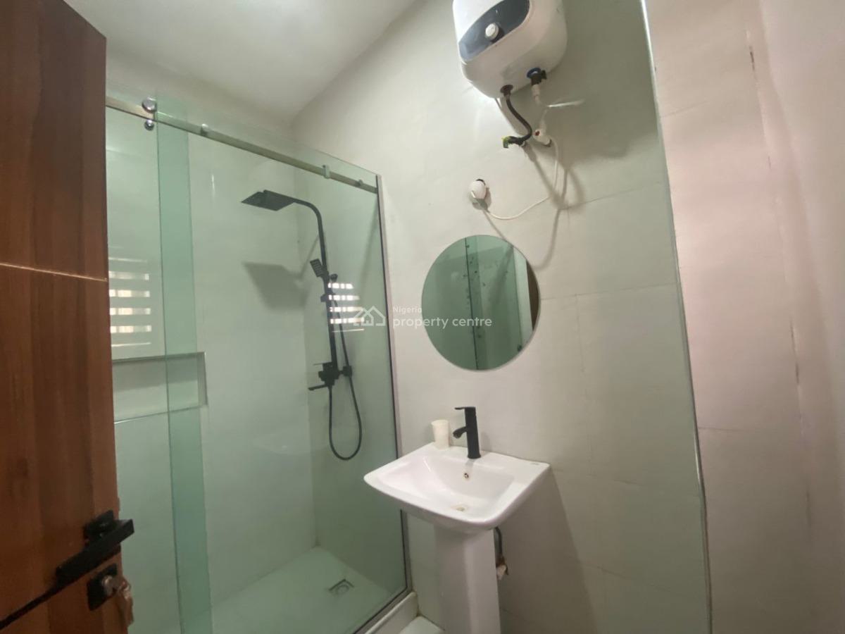 Fully Furnished 2 Bedroom Apartment, Lekki Phase 1, Lekki, Lagos, Flat / Apartment for Rent