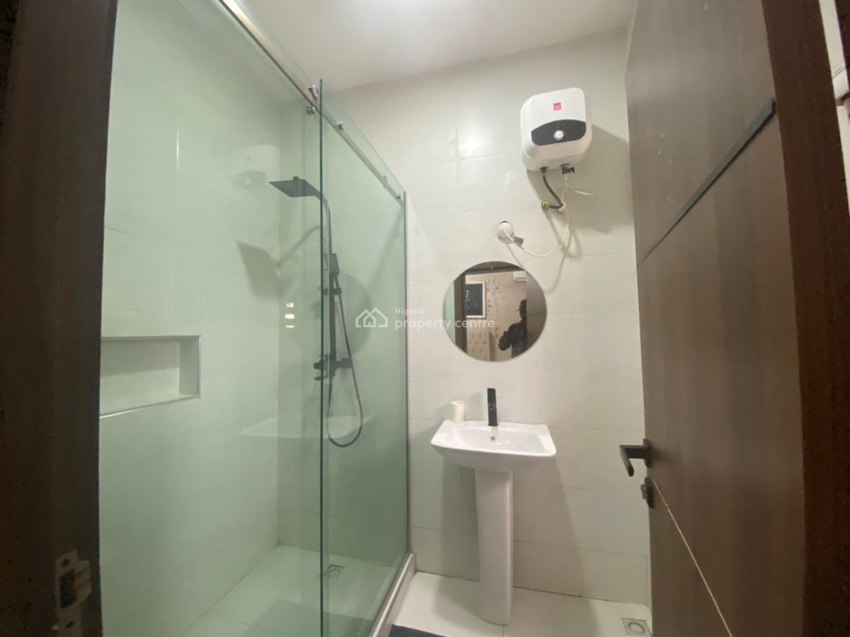 Fully Furnished 2 Bedroom Apartment, Lekki Phase 1, Lekki, Lagos, Flat / Apartment for Rent