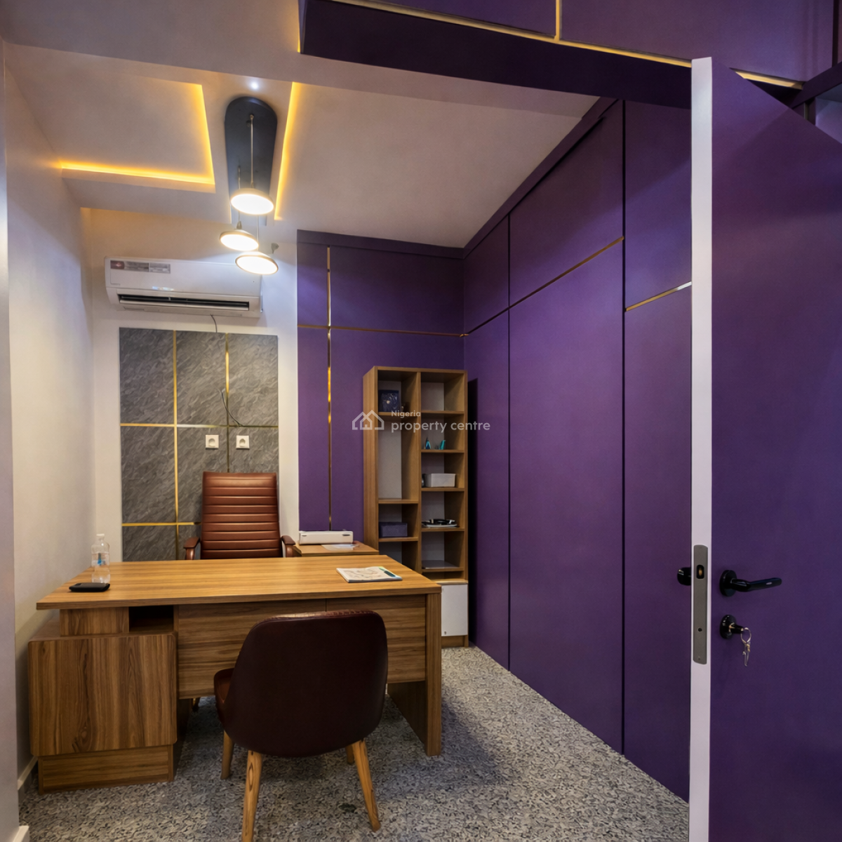 Office Workspace, King Fem Plaza Banex Express Way, Mabushi, Abuja, Office Space Short Let