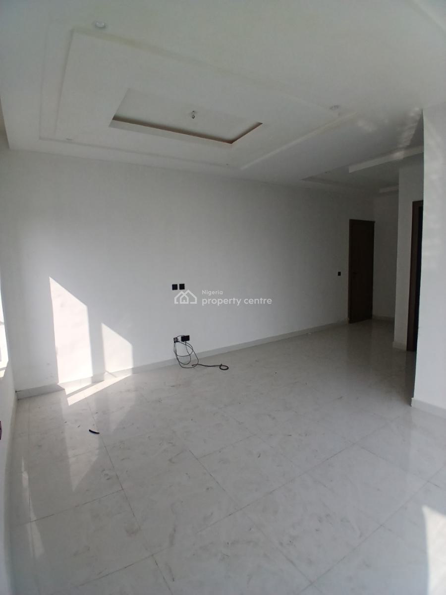 Newly Built and Serviced with 24/7 Power Supply 2 Bedroom En-suite Fla, Ikate Elegushi, Lekki, Lagos, Flat / Apartment for Rent