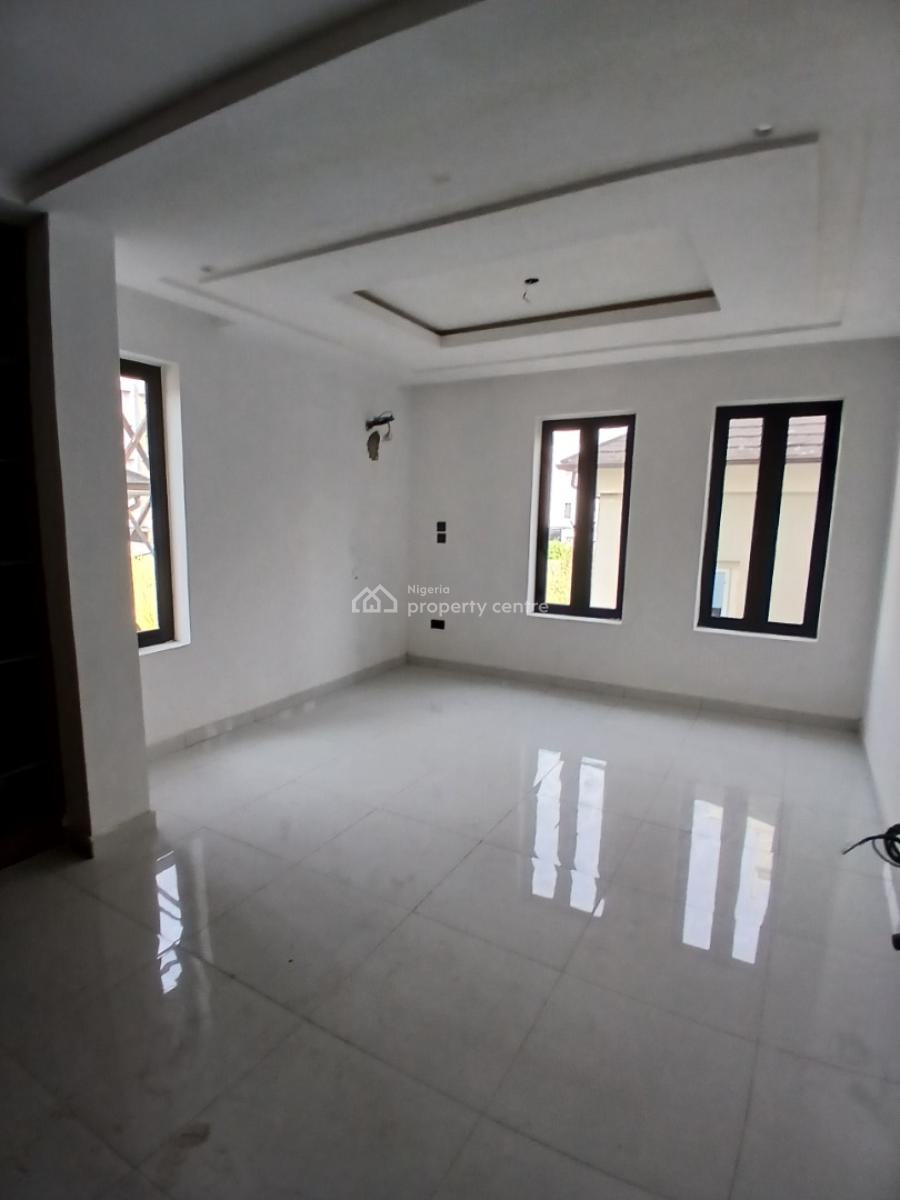 Newly Built and Serviced with 24/7 Power Supply 2 Bedroom En-suite Fla, Ikate Elegushi, Lekki, Lagos, Flat / Apartment for Rent