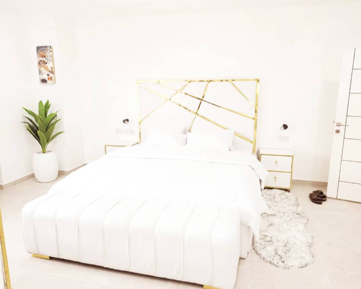 3 Bedroom Flat Fully Furnished Apartment, Lekki Phase 1, Lekki, Lagos, Flat / Apartment for Rent