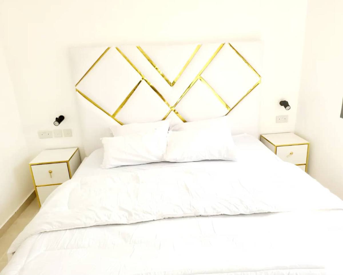 3 Bedroom Flat Fully Furnished Apartment, Lekki Phase 1, Lekki, Lagos, Flat / Apartment for Rent