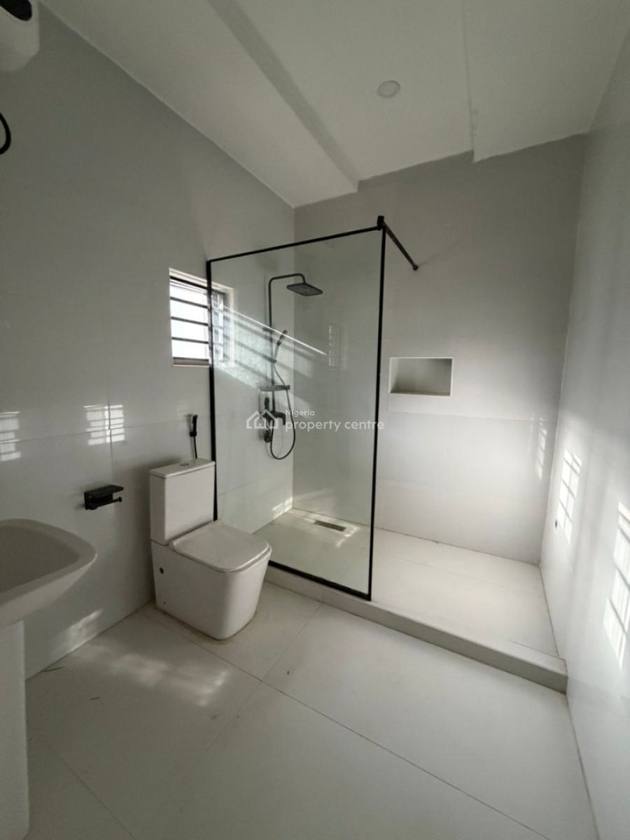 Exquisite 5-bedroom Detached Duplex with Bq, Gwarinpa, Abuja, Detached Duplex for Sale