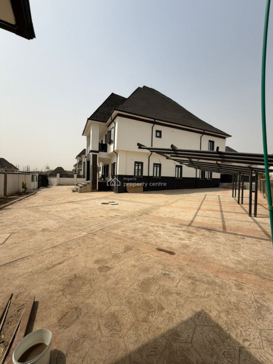 Exclusive 5-bedroom Detached Duplex with 2 Rooms Bq, Gwarinpa, Abuja, House for Sale