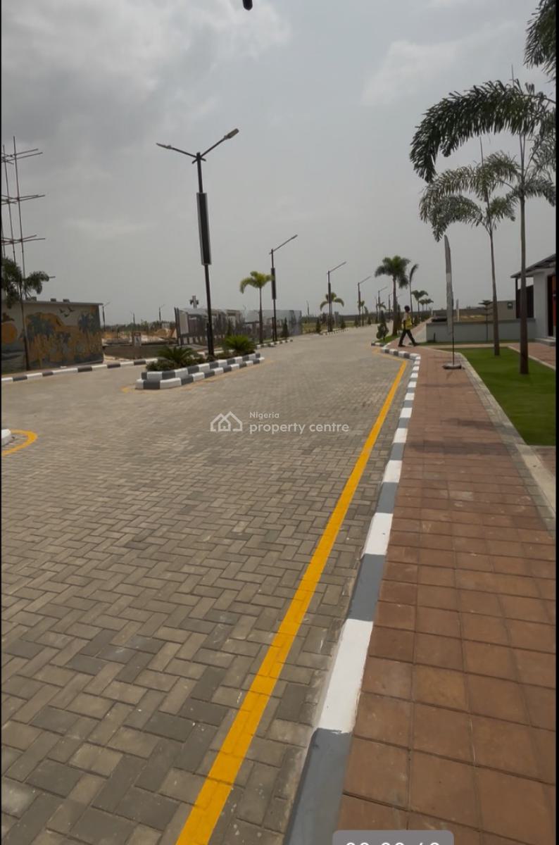 Water Front Land with Exclusive Boat Club, Private Jetty, Lekki Phase 1, Lekki Phase 1, Lekki, Lagos, Residential Land for Sale