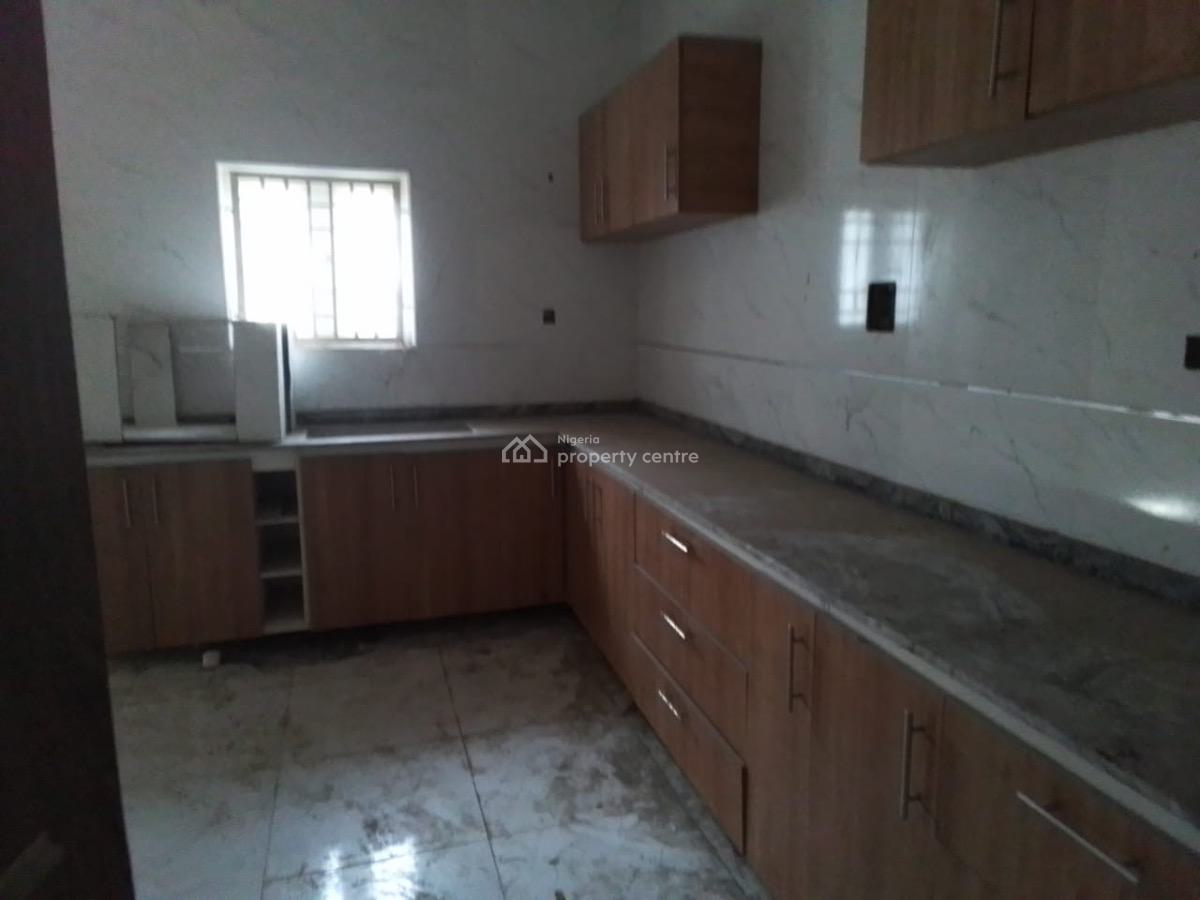Magnificent 5 Bedroom House with Boys Quarters, Guzape District, Abuja, Detached Duplex for Sale