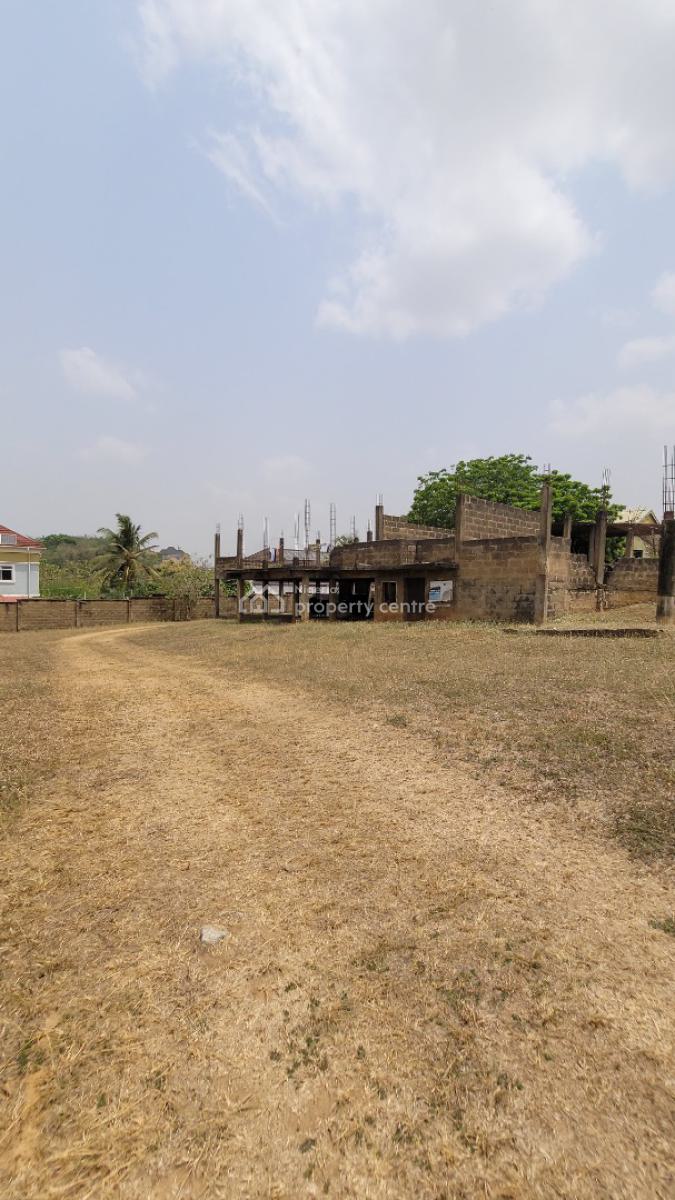 Residential Parcel of Fenced Land, Alalubosa Gra, Alalubosa, Ibadan, Oyo, Land for Sale