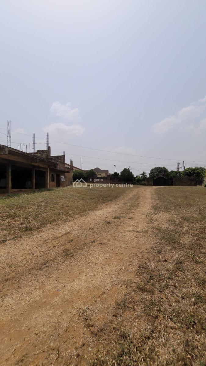 Residential Parcel of Fenced Land, Alalubosa Gra, Alalubosa, Ibadan, Oyo, Land for Sale