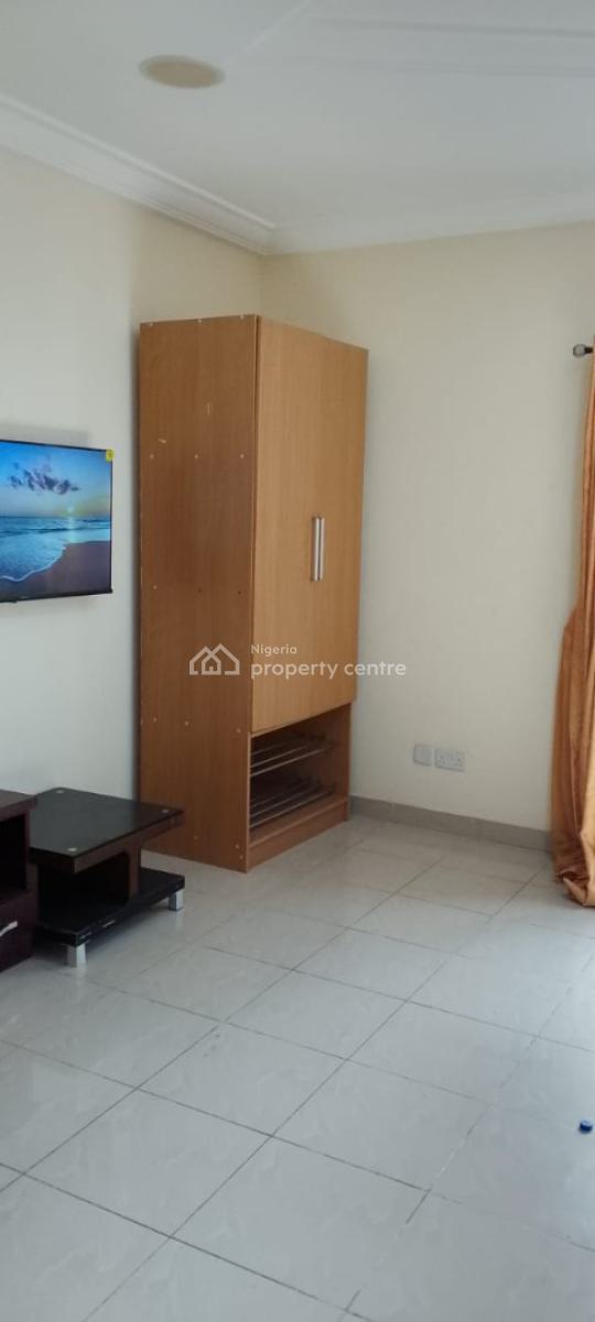 a Luxurious Standard Self Contained Apartment with Studio Kitchen, Chevron Drive Bera Estate, Lekki, Lagos, Self Contain (single Rooms) for Rent