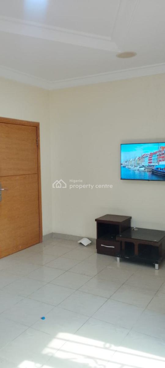 a Luxurious Standard Self Contained Apartment with Studio Kitchen, Chevron Drive Bera Estate, Lekki, Lagos, Self Contain (single Rooms) for Rent