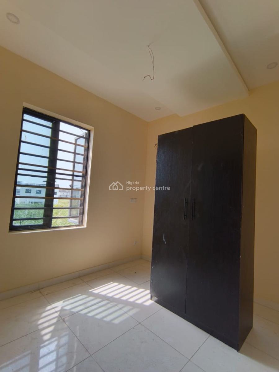 Brand New 2 Bedroom Fully Service, Around Blenco, Sangotedo, Ajah, Lagos, Flat / Apartment for Rent