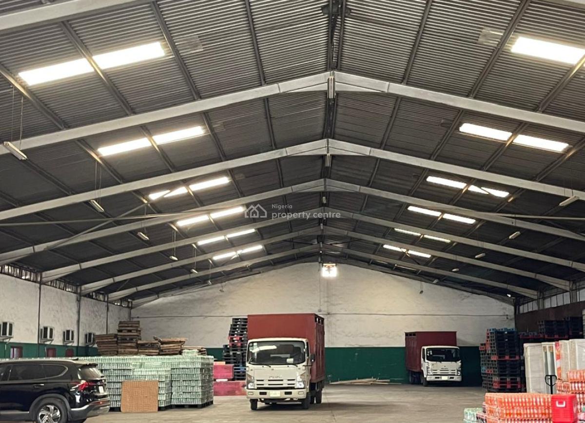 Big 2 Bay Warehouse + Office Blocks on (6,000sqm), Facing Directly Along Agege Motor Road, Mushin Lagos, Mushin, Lagos, Warehouse for Sale