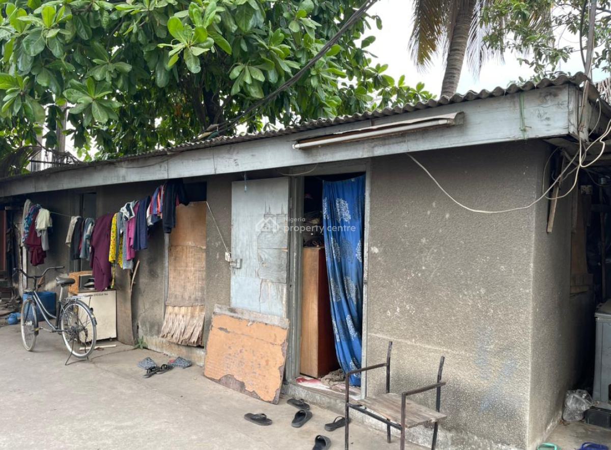 Big 2 Bay Warehouse + Office Blocks on (6,000sqm), Facing Directly Along Agege Motor Road, Mushin Lagos, Mushin, Lagos, Warehouse for Sale