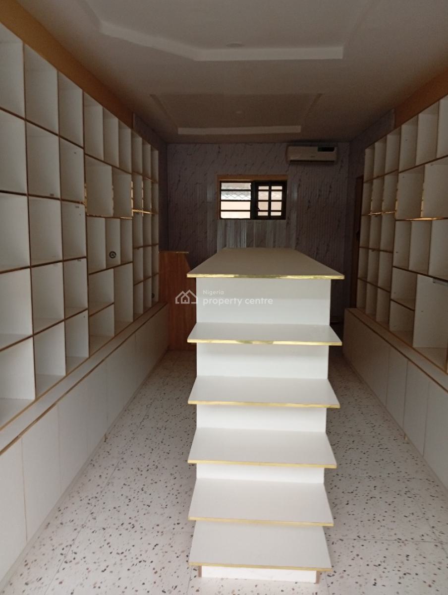 Open Plan and Furnished Shop Space Measuring 26sqm on 2nd Floor, Orchid Road, Lekki, Lagos, Shop for Rent