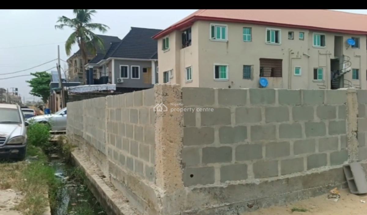 a Prime Vacant Corner Piece Bare Land Measuring 800sqm, Akoka, Yaba, Lagos, Land for Sale