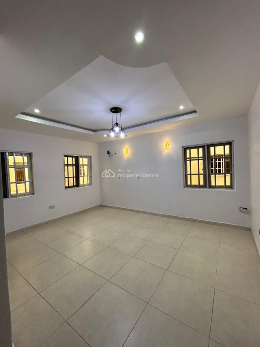 Well Maintained Four (4) Bedroom Mansionnaite with a Room Bq, Off Platinum Way, Ikate, Lekki, Lagos, Flat / Apartment for Rent