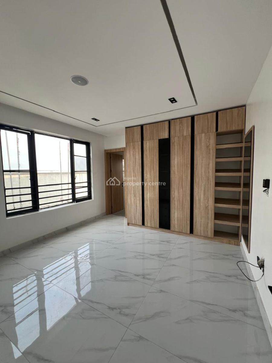 Spacious Luxury 2 Bedroom Apartment with a Room Bq, Lekki Phase1, Lekki, Lagos, Flat / Apartment for Sale
