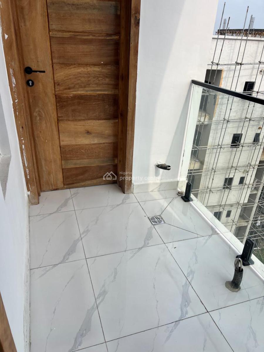 Spacious Luxury 2 Bedroom Apartment with a Room Bq, Lekki Phase1, Lekki, Lagos, Flat / Apartment for Sale