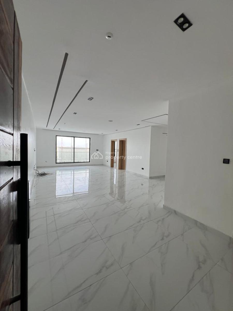 Spacious Luxury 2 Bedroom Apartment with a Room Bq, Lekki Phase1, Lekki, Lagos, Flat / Apartment for Sale