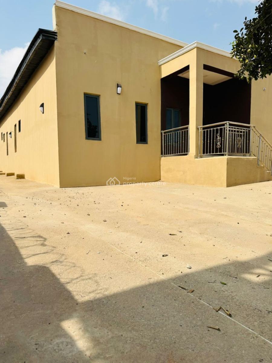 New and Modern 5 Bedroom Bungalow in a Cozy Area, Ayegoro By Carlton Gate, Akobo, Ibadan, Oyo, Detached Bungalow for Sale