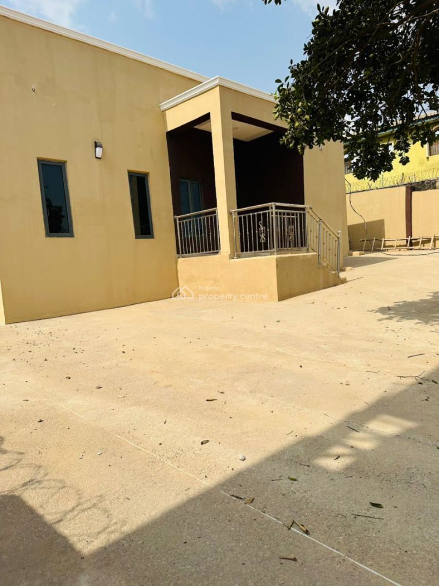 New and Modern 5 Bedroom Bungalow in a Cozy Area, Ayegoro By Carlton Gate, Akobo, Ibadan, Oyo, Detached Bungalow for Sale