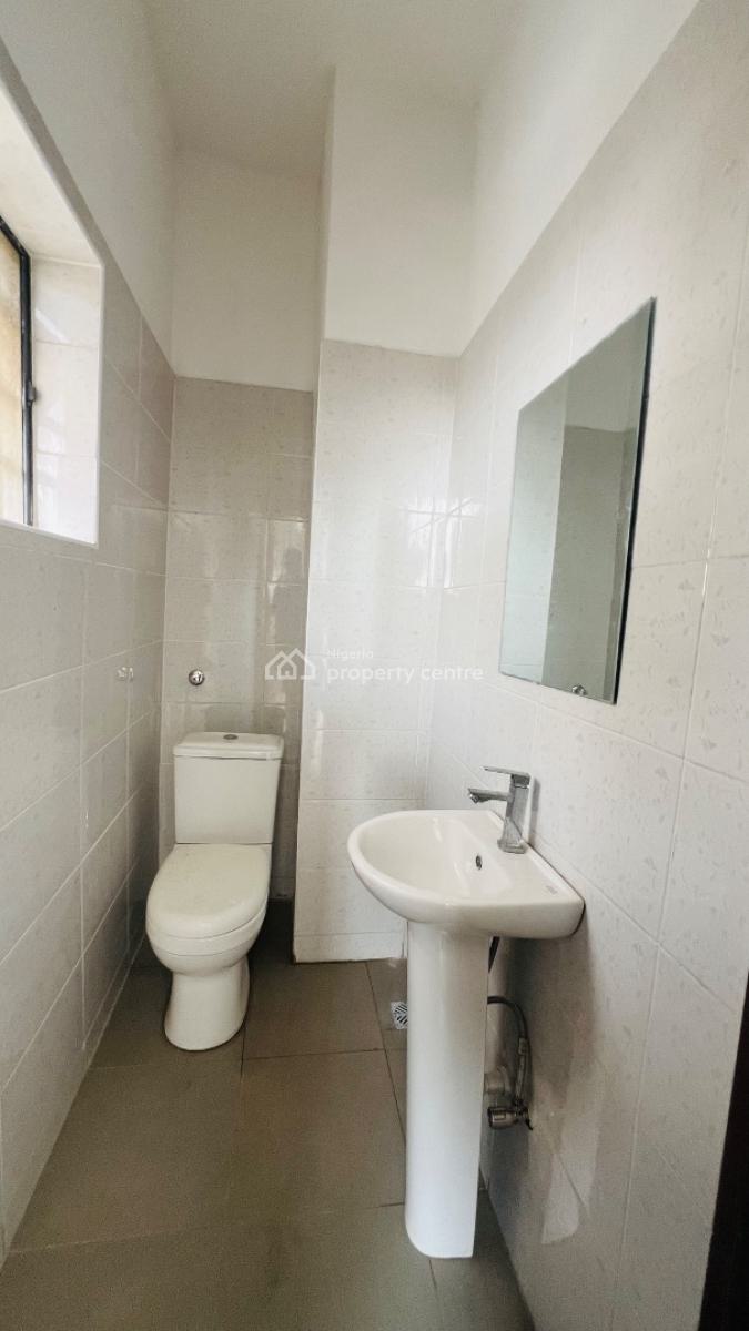 Tastefully Built 2bedroom Apartment, Lekki Phase 1, Lekki, Lagos, Flat / Apartment for Rent