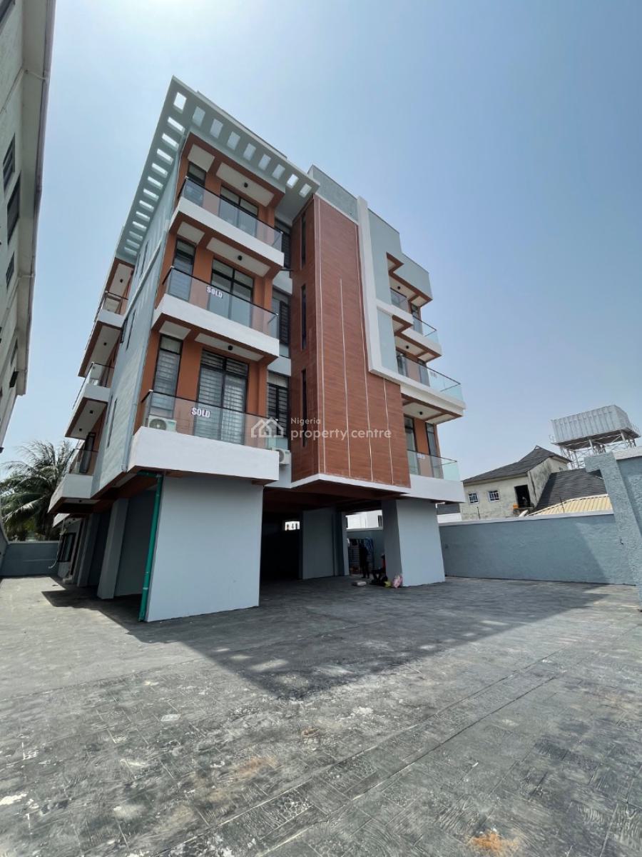 Wonderfully Finished 2 Bedroom Apartment in a Communal Living Space, Ologolo, Lekki, Lagos, Flat / Apartment for Sale