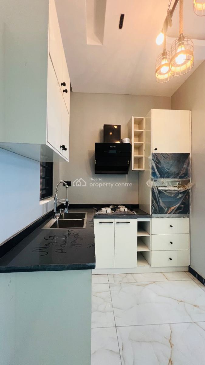 Brand New 2bedroom Apartment, Lekki Phase 1, Lekki, Lagos, Flat / Apartment for Rent