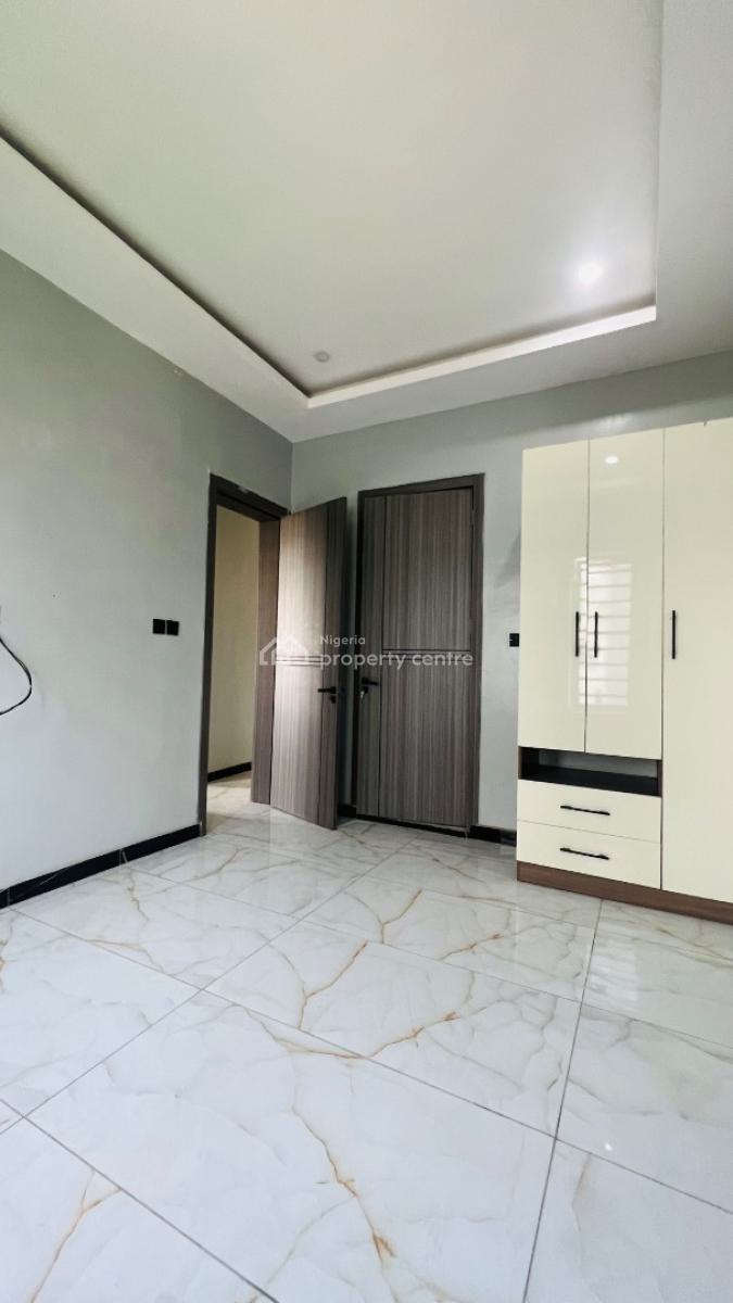 Brand New 2bedroom Apartment, Lekki Phase 1, Lekki, Lagos, Flat / Apartment for Rent