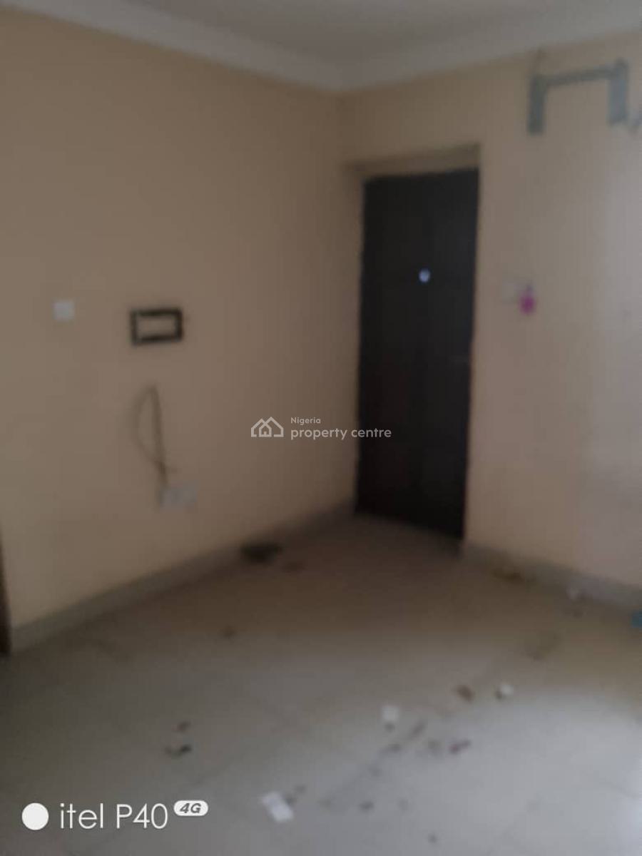 a Neatly Used 1-bedroom Apartment, Campos Lagos Island, Lagos Island, Lagos, Mini Flat (room and Parlour) for Rent